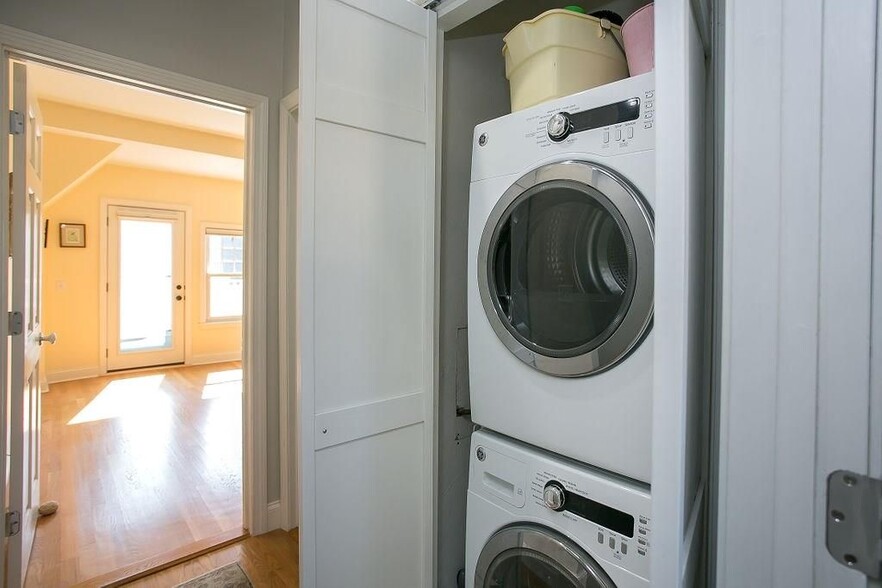 Building Photo - 1 Seaview Ave