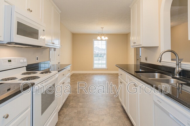 Building Photo - 614 River Birch Dr