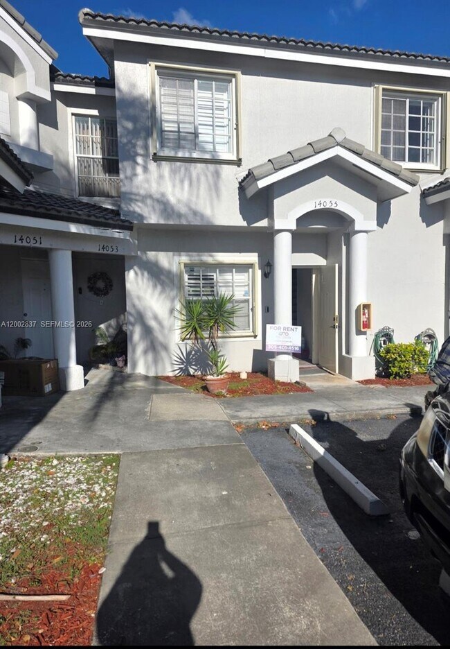 Building Photo - 14055 SW 120th Ct