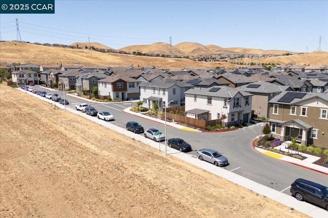 Building Photo - 300 Hideaway Ln