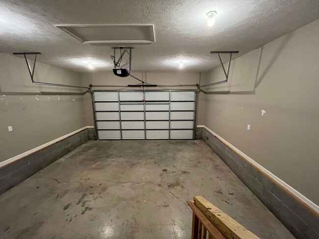 Building Photo - 3BR 2BA home in Greystone subdivision