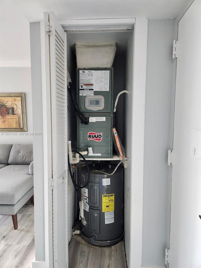 Building Photo - 11790 SW 18th St