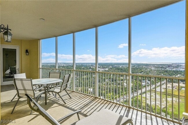 Building Photo - 2743 First St