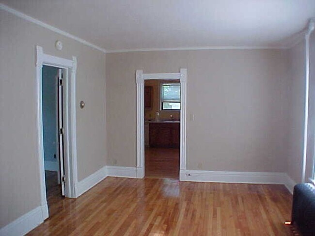 Building Photo - 1881 E Main St