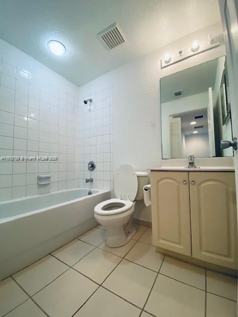 Building Photo - 6055 SW 19th Ct