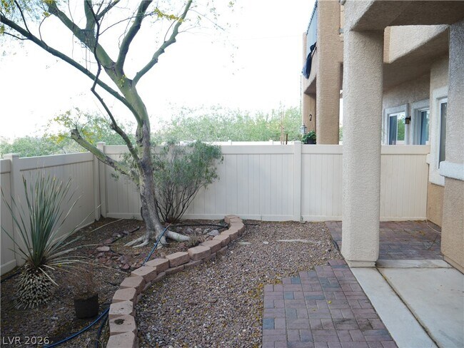 Building Photo - 1065 Cryer Ct