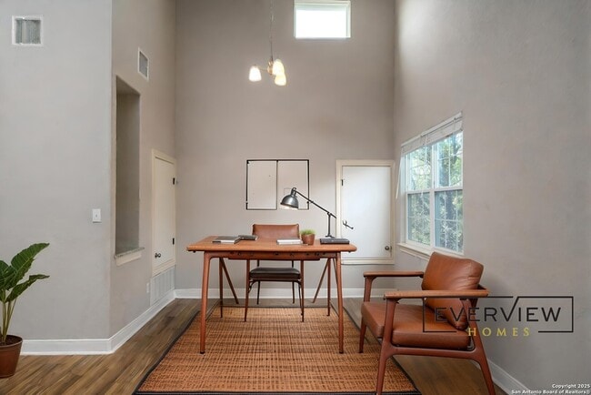 Building Photo - 3067 View Ridge Dr