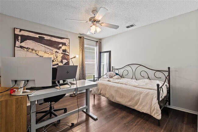Building Photo - 1322 American Elm Dr