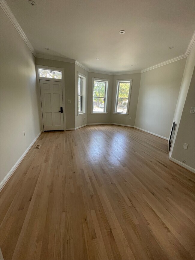 Building Photo - 3131 11th St NW