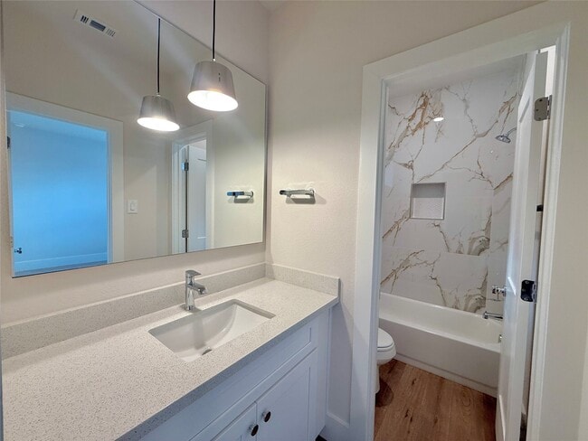 Building Photo - 5624 Bertellis Ln