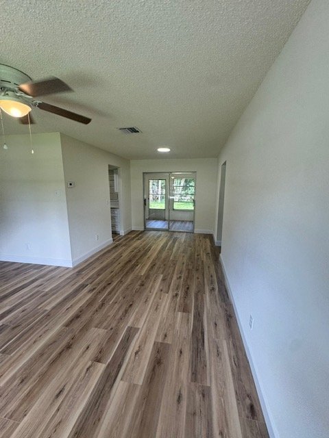 Building Photo - 7406 Pacific Ave