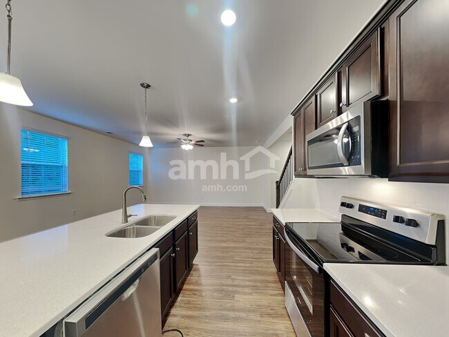 Building Photo - 3009 Hannah Rae Ct