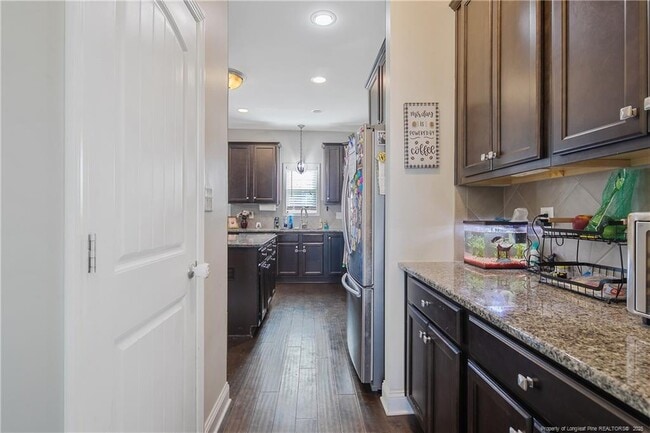 Building Photo - 688 Stonebriar Ave