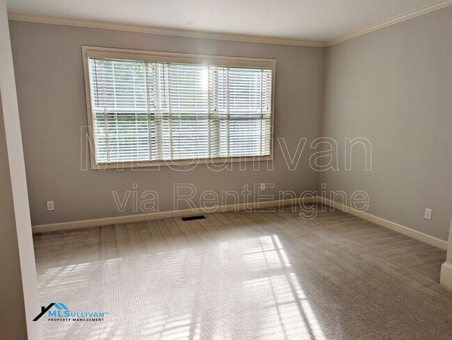 Building Photo - 703 Harkness Cir