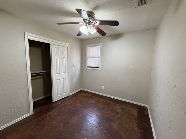 Building Photo - 2818 41st St