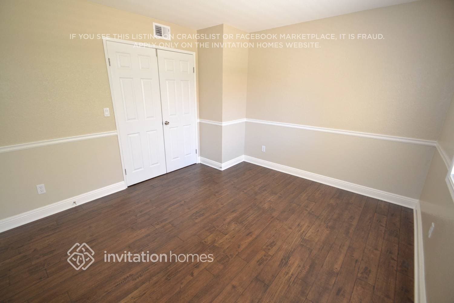 Building Photo - 3120 Crowne Dr