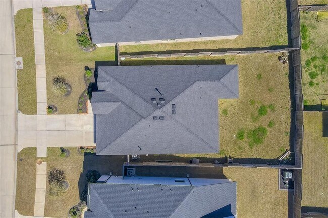 Building Photo - 31535 Beacon Cove Trl