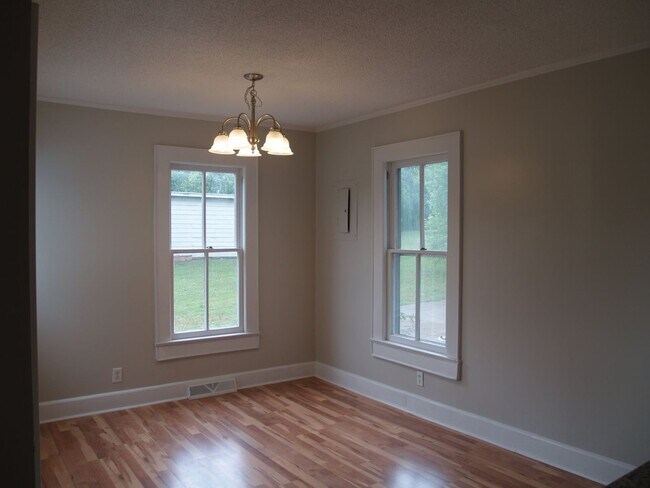 Building Photo - 415 Millsaps Rd