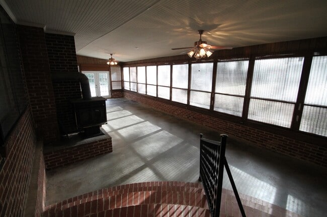 Building Photo - Exclusively Offered by Muse Realty, LLC