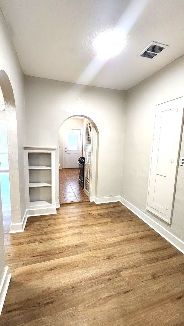 Building Photo - 2 Bed 1 Bath Duplex in the Aurora Addn NW OKC