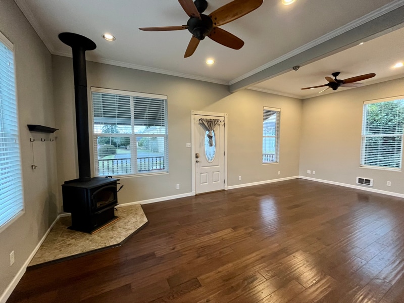 Building Photo - 405 S 8th St