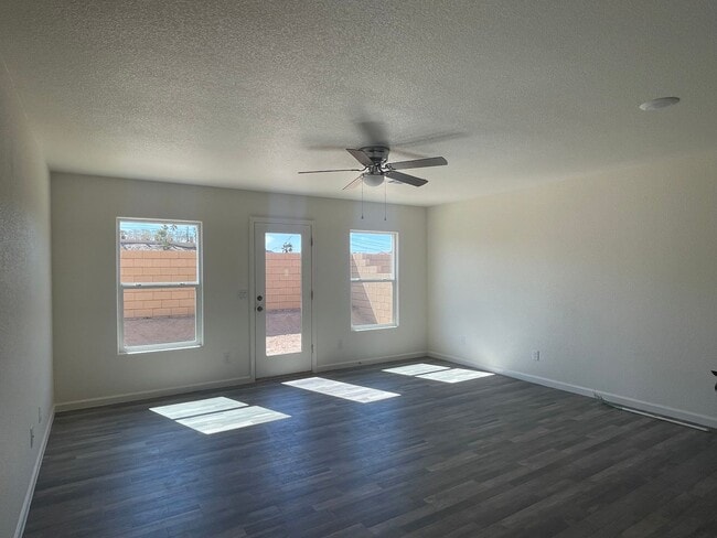 Building Photo - 2446 River Valley Cir