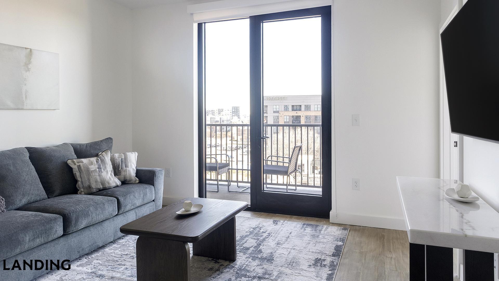 Building Photo - 1007 S Mint St