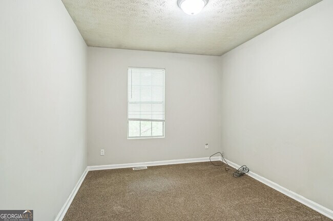 Building Photo - 5638 Fair Creek Way