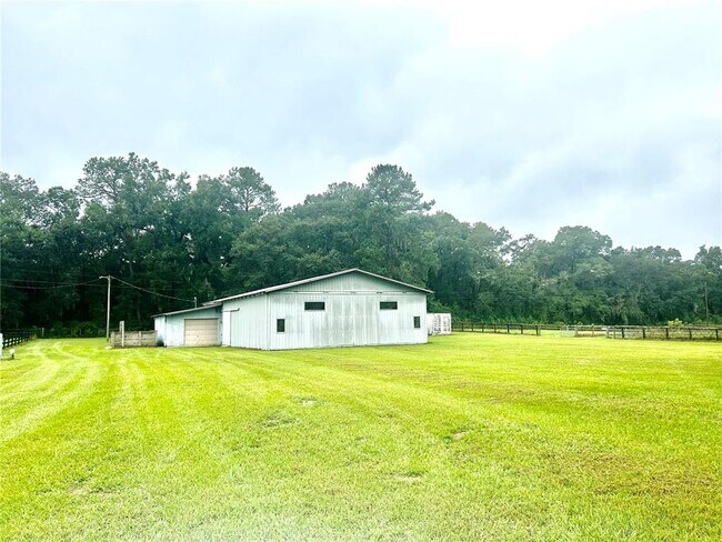 Building Photo - 9422 NW 125th Ave