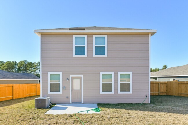 Building Photo - 26251 Bosch Dr