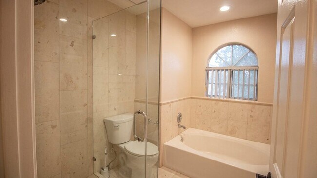 Building Photo - 9309 Scenic Mountain Ln