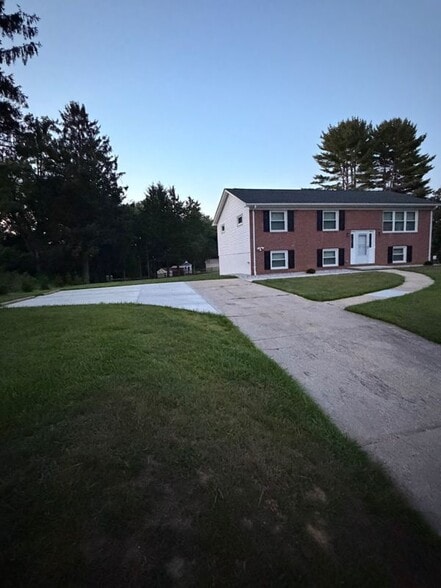 Building Photo - 2314 Cox Rd
