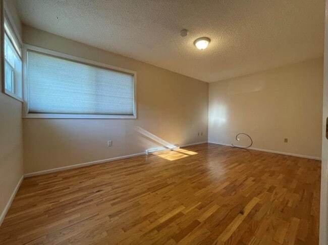 Building Photo - 5 bedroom in Billings MT 59102