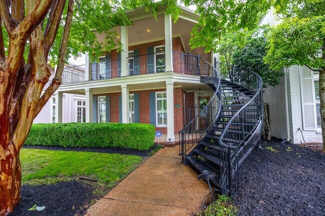 Building Photo - Gorgeous Riverfront home in Harbor Town