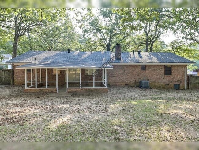 Building Photo - 2315 Koko Dr