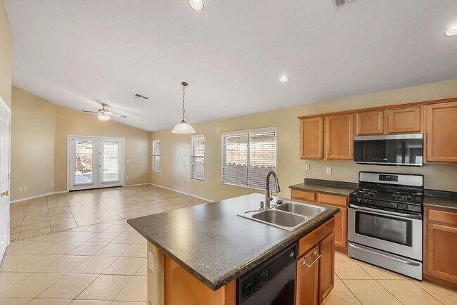 Building Photo - **Stunning 4-Bedroom, 3-Full Bath Home with Double Master Suites and Den