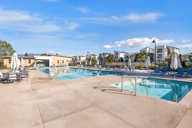 Building Photo - Beautiful 5bed/4bath for Rent Home at Great Park