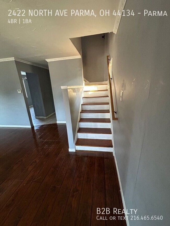 Building Photo - 2422 North Ave