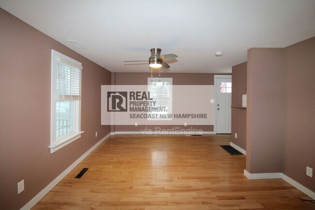 Building Photo - 182 Madbury Rd