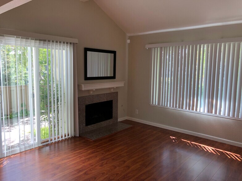 Living area - 24352 Dover Ln