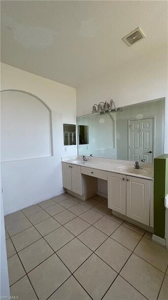 Building Photo - 7385 Bristol Cir