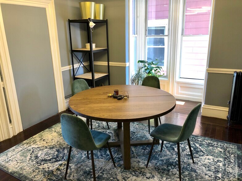 Building Photo - 124 Vinton St, 2