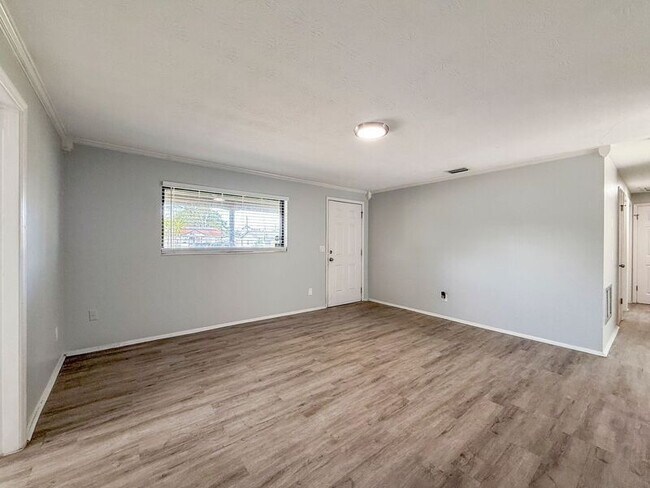 Building Photo - 7740 Arble Dr