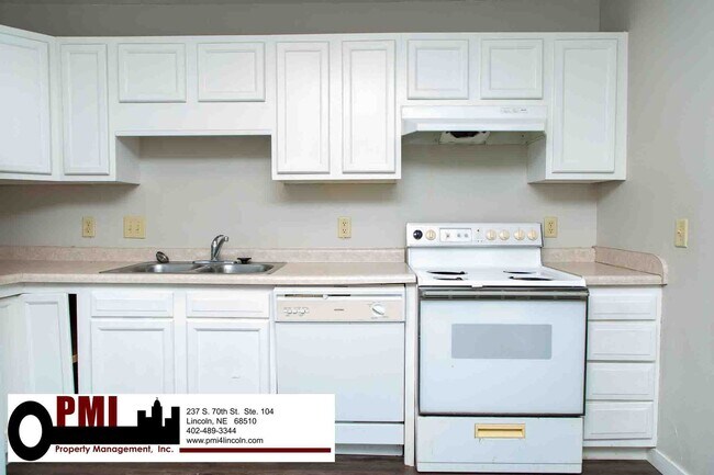 Building Photo - 1758 N 27th St