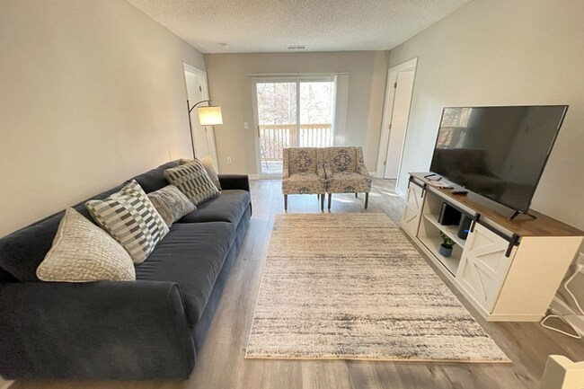 Building Photo - 303 Smith Level Rd