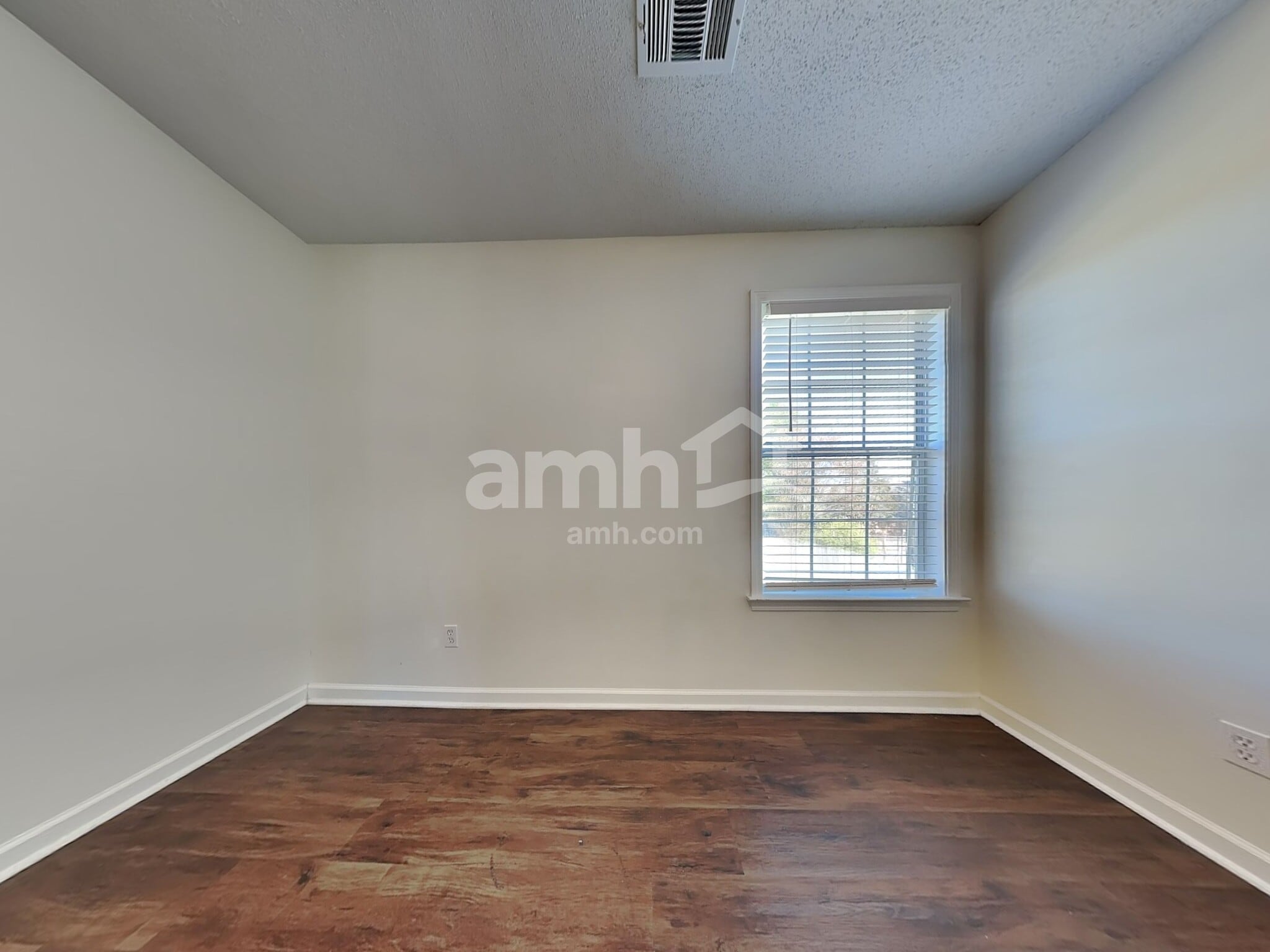 Building Photo - 13136 Braybourne Pkwy