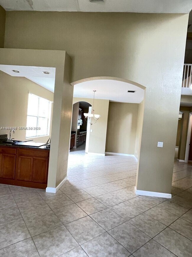 Building Photo - 19183 N Hibiscus St