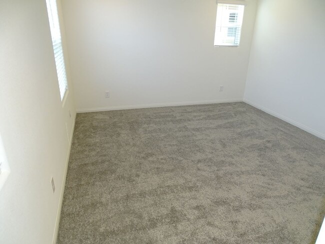 Building Photo - 5 Bedroom Home, 1st Floor Bed and Full Bath, Loft In Inspirada