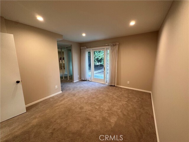 Building Photo - 16711 Greenview Ln