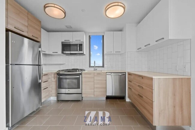 Primary Photo - 626 Flatbush Ave